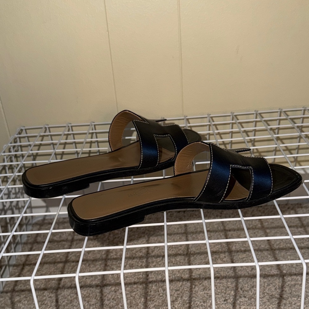 Hermes Black Oran Sandals 35 - Picture 7 of 15